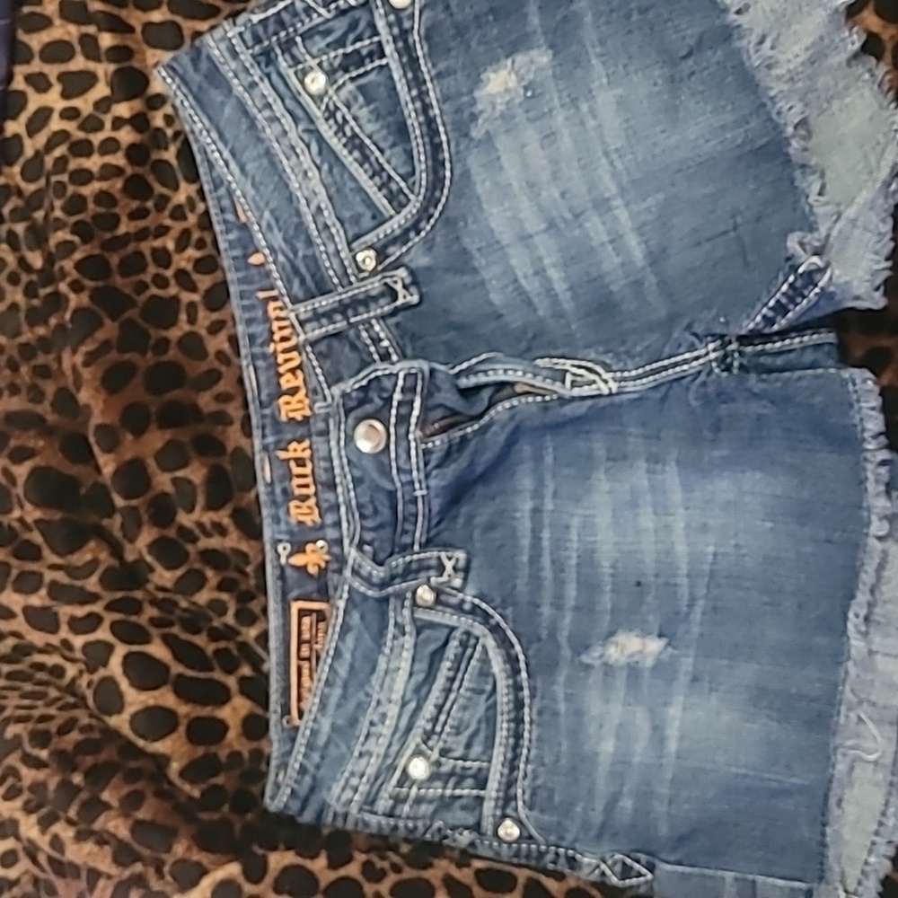 ROCK REVIVAL SIZE 31 WOMENS SHORTS